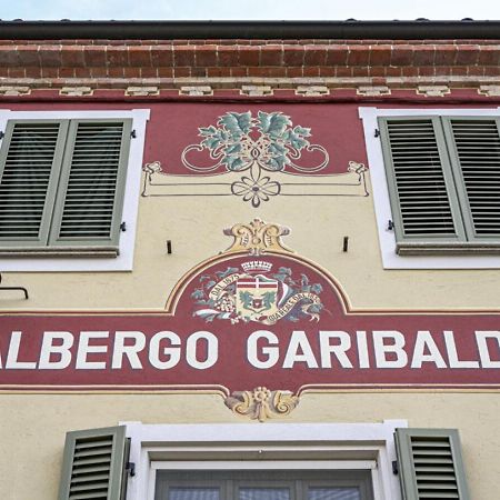 Albergo Ristorante Garibaldi 시스테르나 다스티 외부 사진
