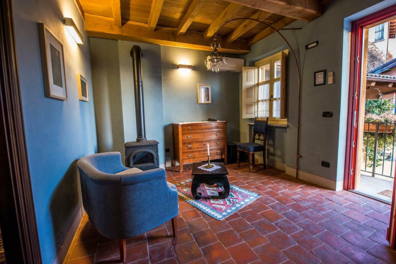 Albergo Ristorante Garibaldi 시스테르나 다스티 외부 사진