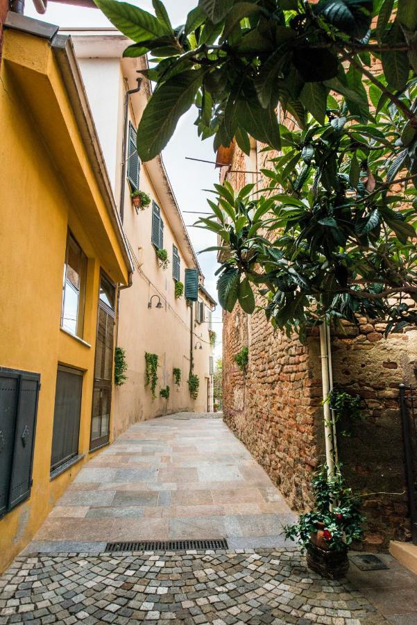 Albergo Ristorante Garibaldi 시스테르나 다스티 외부 사진