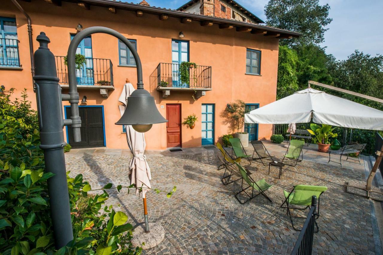 Albergo Ristorante Garibaldi 시스테르나 다스티 외부 사진
